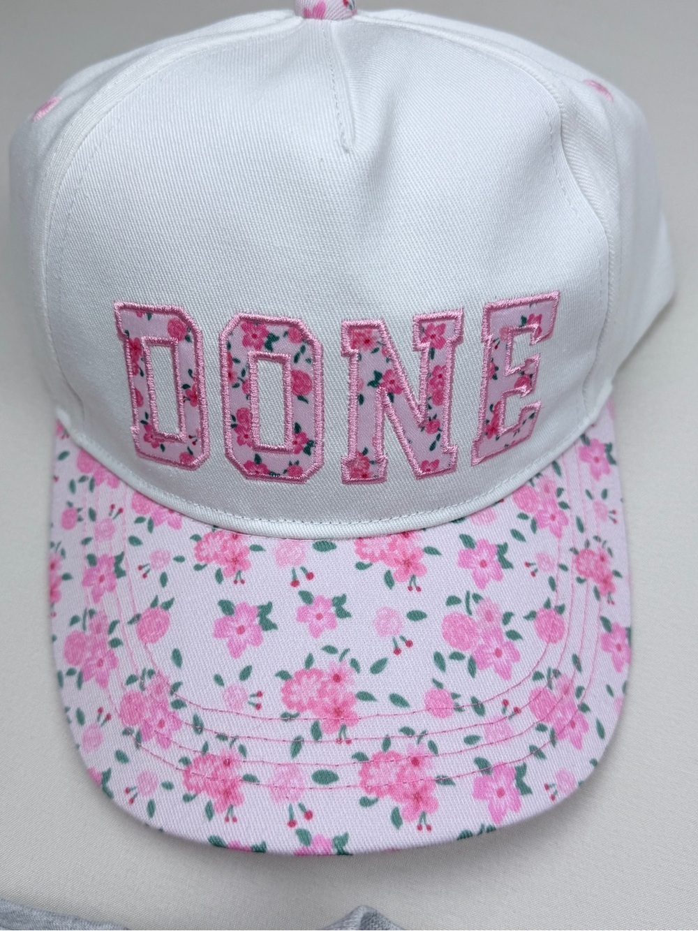 Class of 2026 Woman’s Graduation Gift - Picture 4 of 8